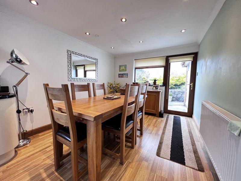 Dining Room- click for photo gallery